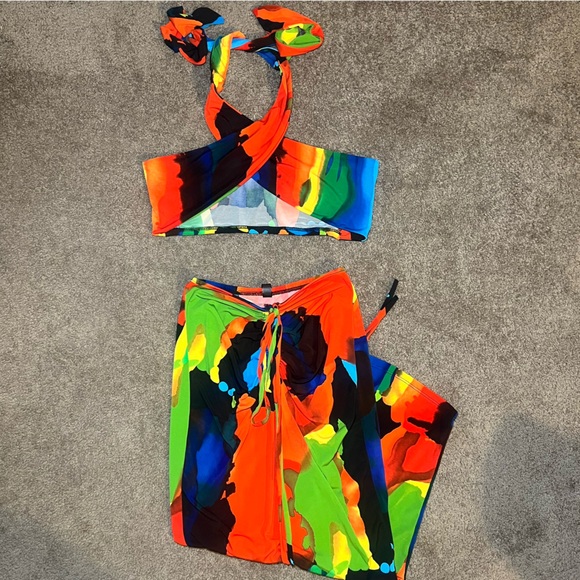 Colorful Two Piece Set - Picture 3 of 3